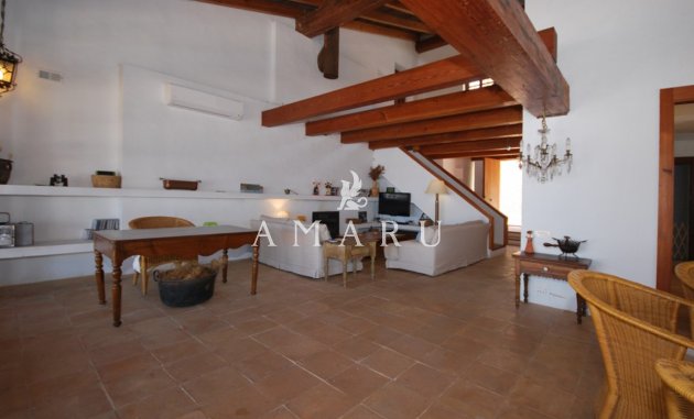 Revente - Villa -
Moraira - Benimeit