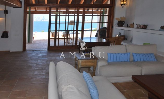 Revente - Villa -
Moraira - Benimeit