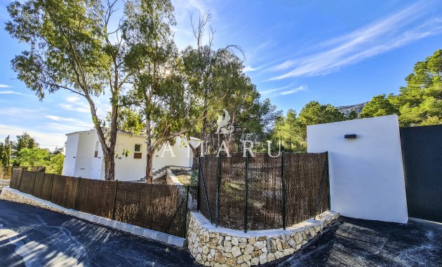 Resale - Villa -
Calpe