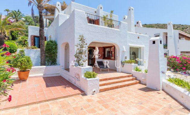 Herverkoop - Villa -
Moraira - El Portet