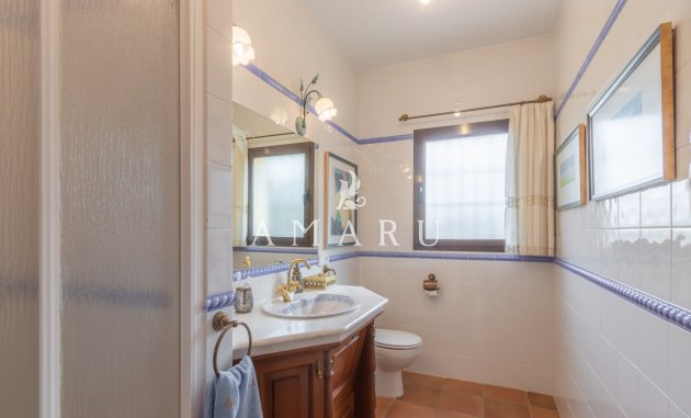 Herverkoop - Villa -
Benissa