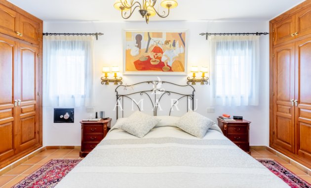 Herverkoop - Villa -
Benissa