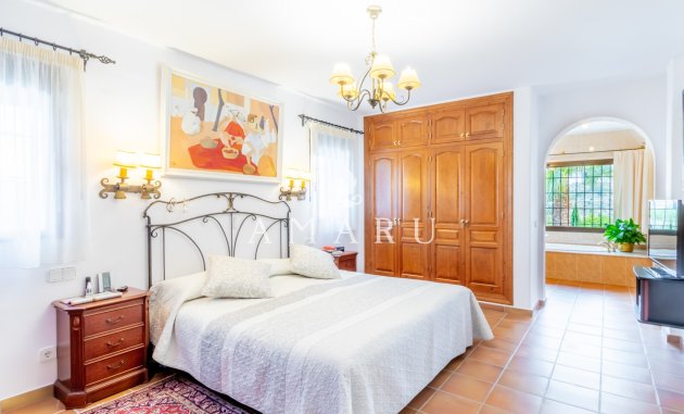 Herverkoop - Villa -
Benissa