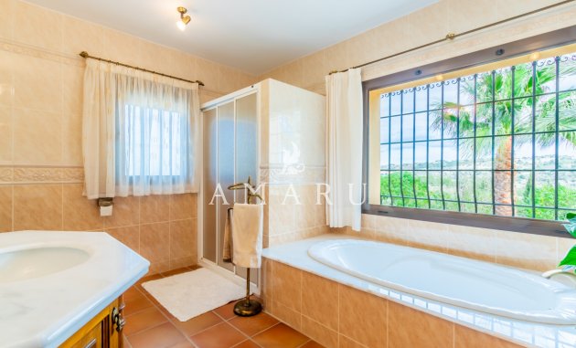 Herverkoop - Villa -
Benissa