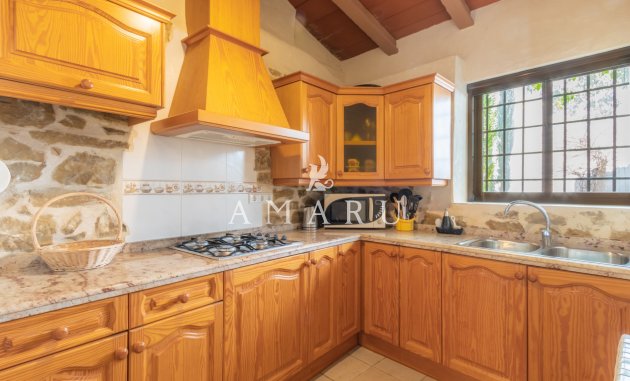 Herverkoop - Villa -
Benissa