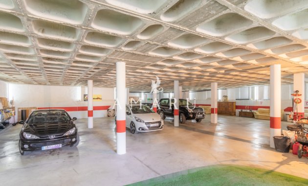 Herverkoop - Villa -
Benissa