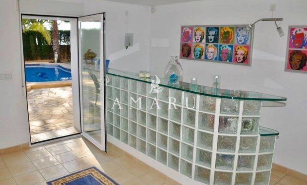 Resale - Villa -
Alfas del Pí