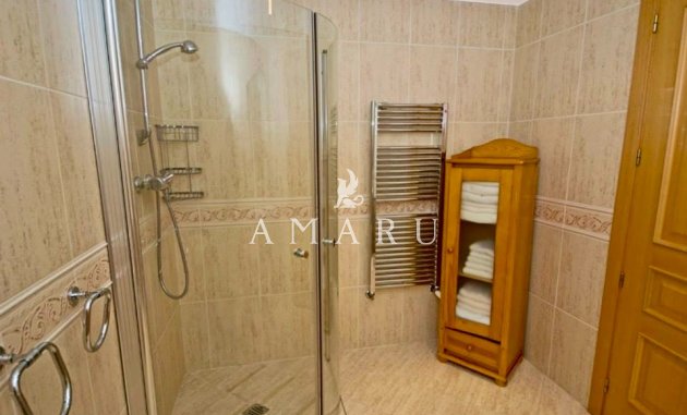 Resale - Villa -
Alfas del Pí