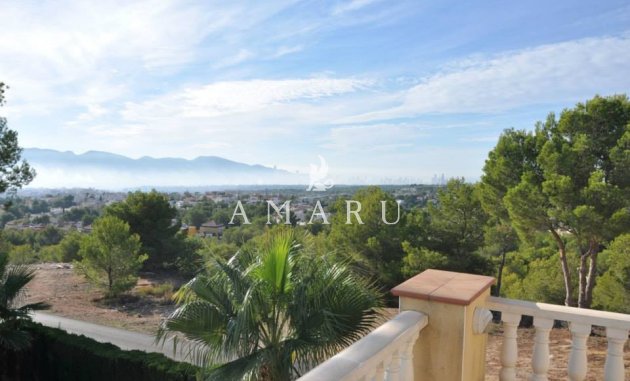 Resale - Villa -
Alfas del Pí