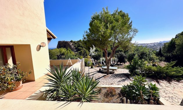 Resale - Villa -
Altea