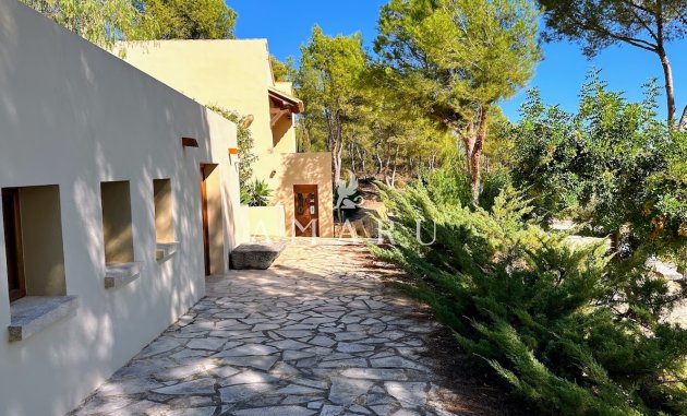 Resale - Villa -
Altea