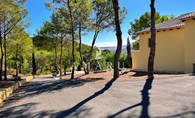 Resale - Villa -
Altea