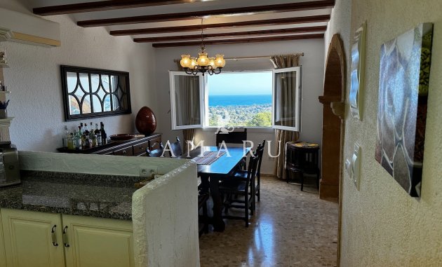 Resale - Villa -
Jávea - Pinosol