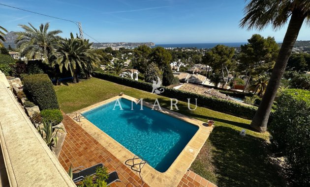 Resale - Villa -
Jávea - Pinosol