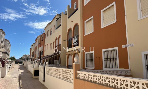 Resale - Apartment -
La Veleta