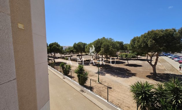 Herverkoop - Apartment -
La Zenia