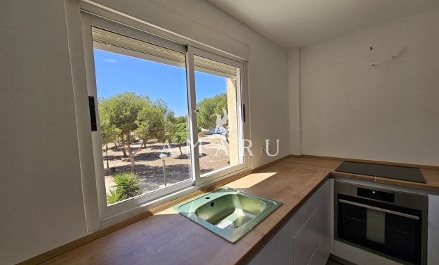 Herverkoop - Apartment -
La Zenia