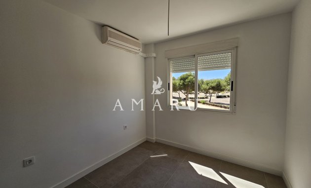 Herverkoop - Apartment -
La Zenia