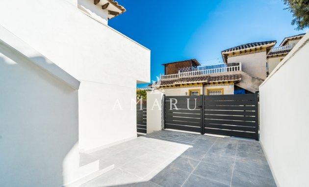 Revente - Villa -
La Zenia