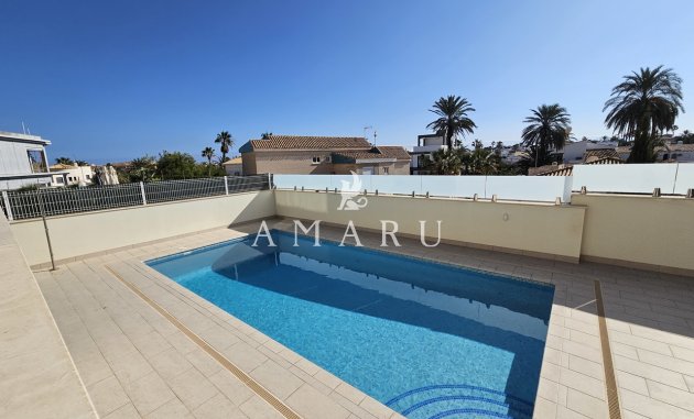 Resale - Villa -
La Zenia