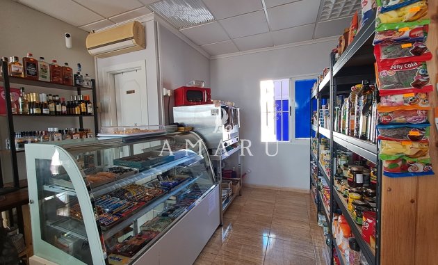 Herverkoop - Commercial -
Torrevieja