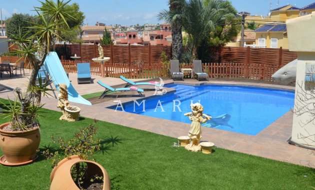 Resale - Detached Villa -
Orihuela Costa - Villamartín