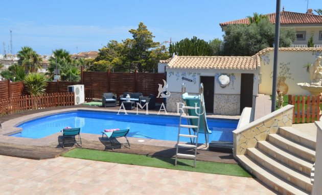 Herverkoop - Detached Villa -
Orihuela Costa - Villamartín