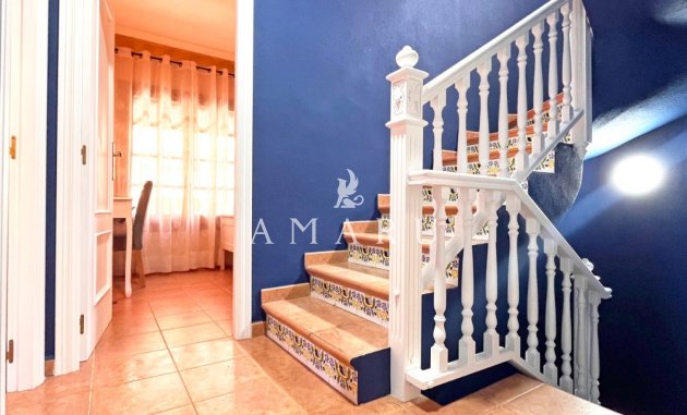 Revente - Detached Villa -
Orihuela Costa - Punta Prima