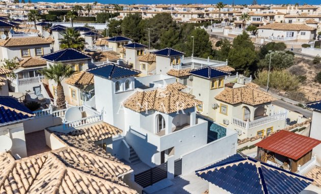 Herverkoop - Detached Villa -
Orihuela Costa - La Zenia