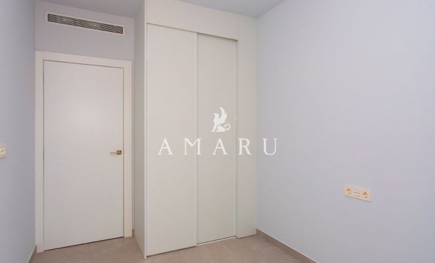 Resale - Apartment -
Torrevieja - Playa del Cura