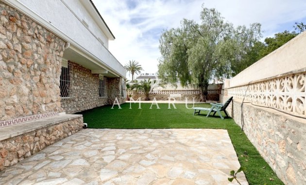 Herverkoop - Detached Villa -
Orihuela Costa - La Zenia