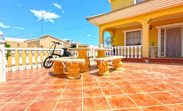 Herverkoop - Detached Villa -
Torrevieja - Los Balcones - Los Altos del Edén