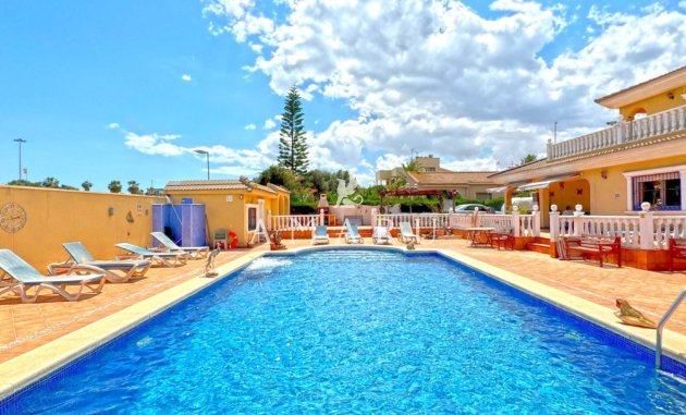 Herverkoop - Detached Villa -
Torrevieja - Los Balcones - Los Altos del Edén