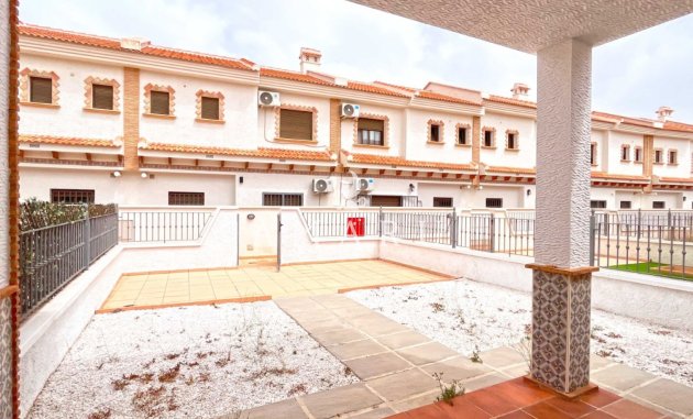 Resale - Townhouse -
San Miguel de Salinas