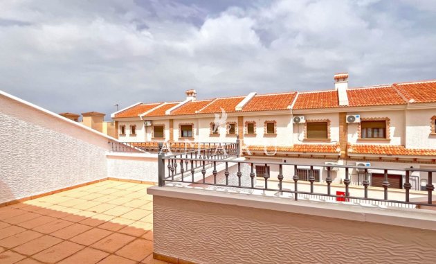 Resale - Townhouse -
San Miguel de Salinas