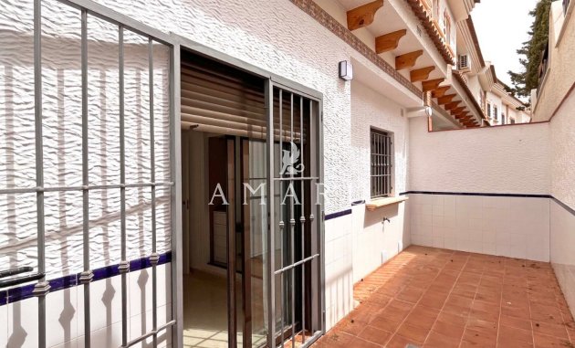 Resale - Townhouse -
San Miguel de Salinas