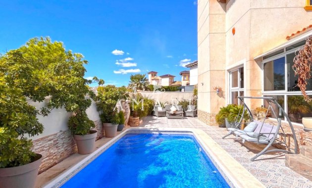 Herverkoop - Detached Villa -
Orihuela Costa - La Zenia