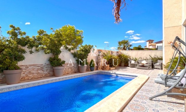 Herverkoop - Detached Villa -
Orihuela Costa - La Zenia