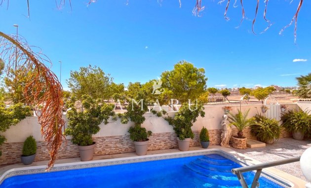 Herverkoop - Detached Villa -
Orihuela Costa - La Zenia