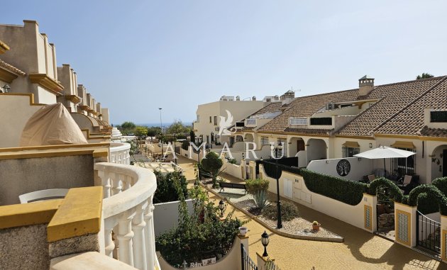 Revente - Maison de ville -
Cabo Roig