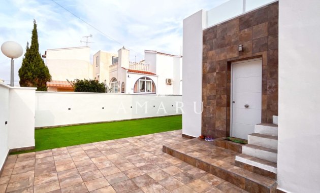 Herverkoop - Bungalow -
Orihuela Costa - Playa Flamenca