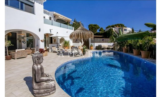 Herverkoop - Villa -
Moraira