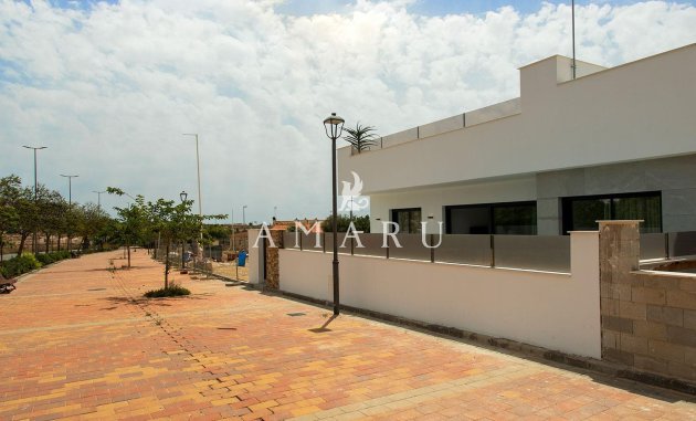 Nieuwbouw Woningen - Villa -
Sucina