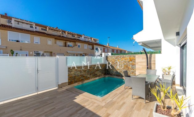 Nieuwbouw Woningen - Villa -
San Pedro del Pinatar - Polideportivo