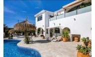 Herverkoop - Villa -
Moraira